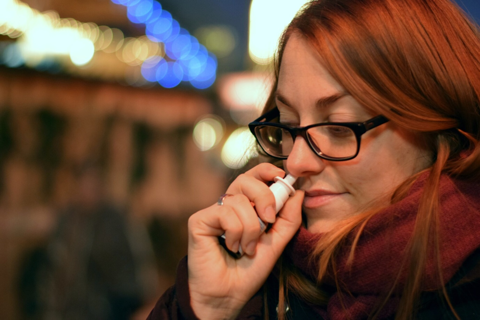 nasal spray for sore throat