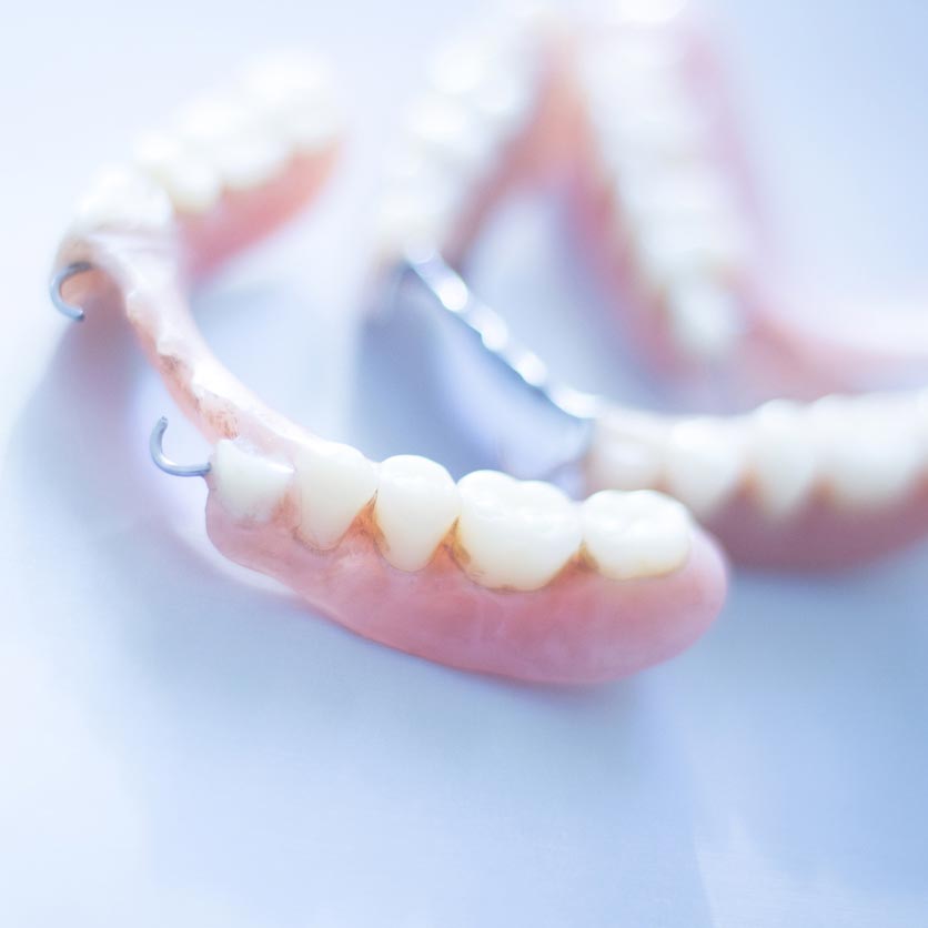 Dentures in Improving Oral Health