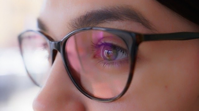 How To Choose Custom Face-Fit Eyeglasses In A Store In Brooklyn?